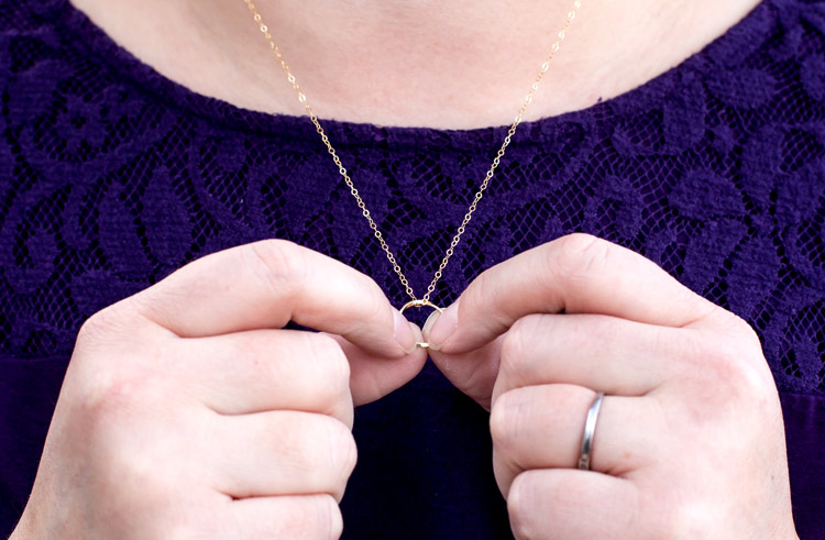 layering necklace