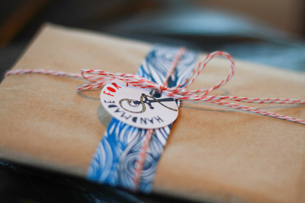 Cute gift wrapping from fairivy monthly subscription gifts for women