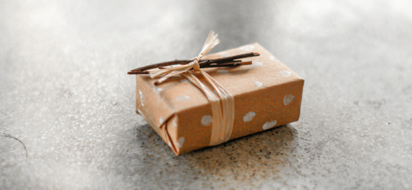 Organic creative gift wrapping from Fair Ivy