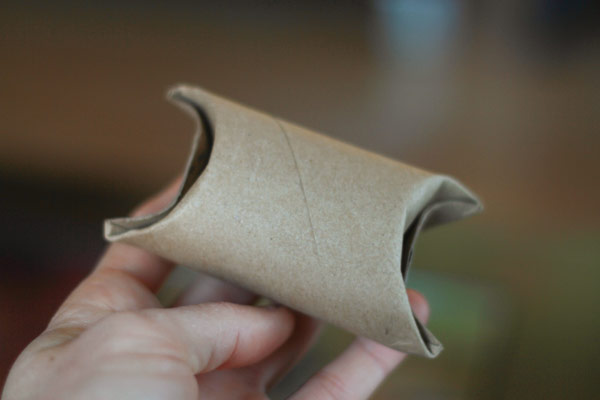 DIY Inexpensive Gift Wrap (aka Toilet Paper Roll Pillow Box)