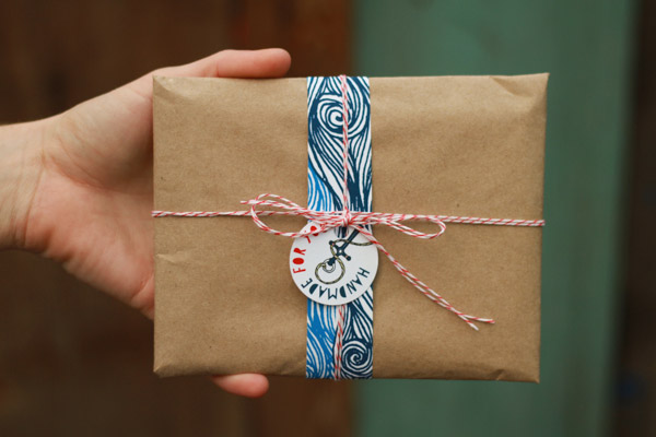 Cute gift wrapping from fairivy monthly subscription gifts for women