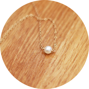 Giveaway: handmade pearl necklace
